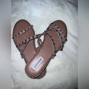 Steven madden slip on size 9